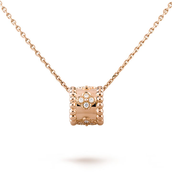 Clovers Pendant