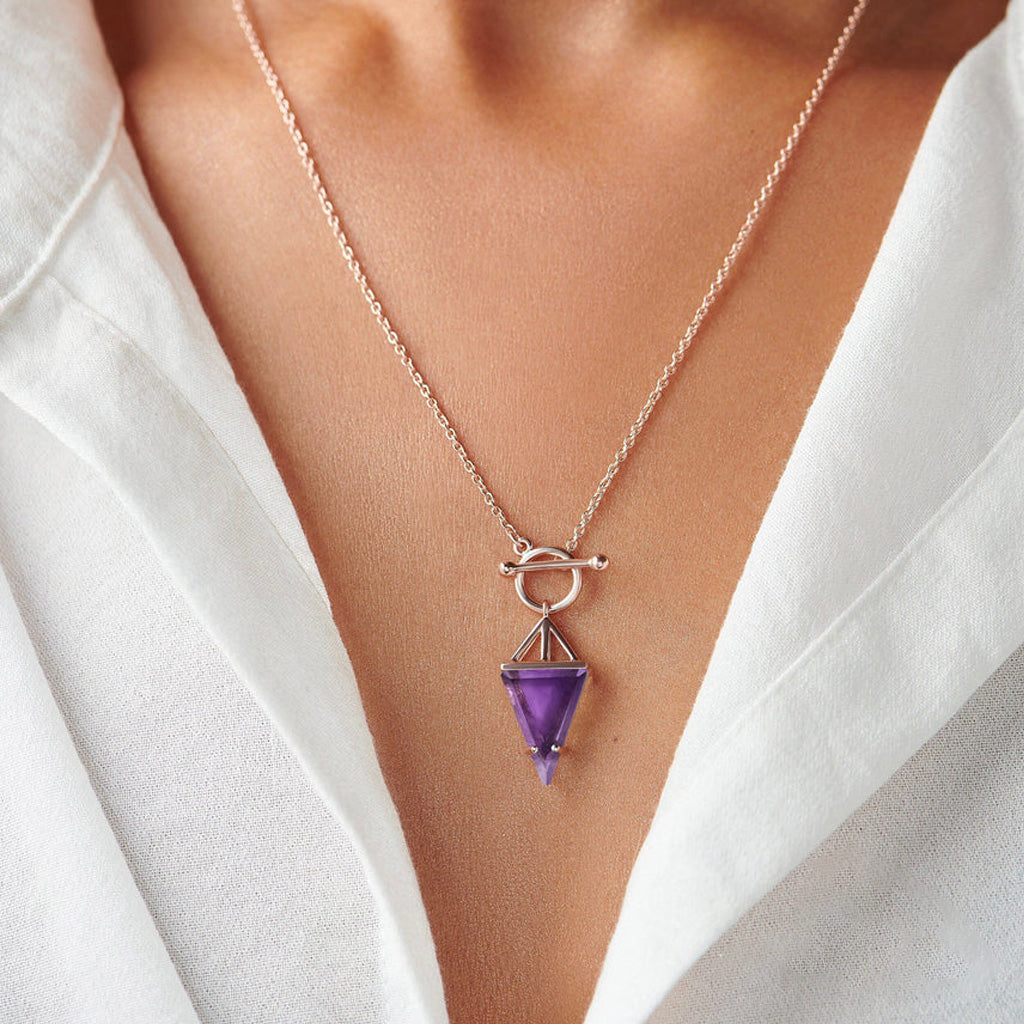 Heroine T Lock Amethyst Necklace