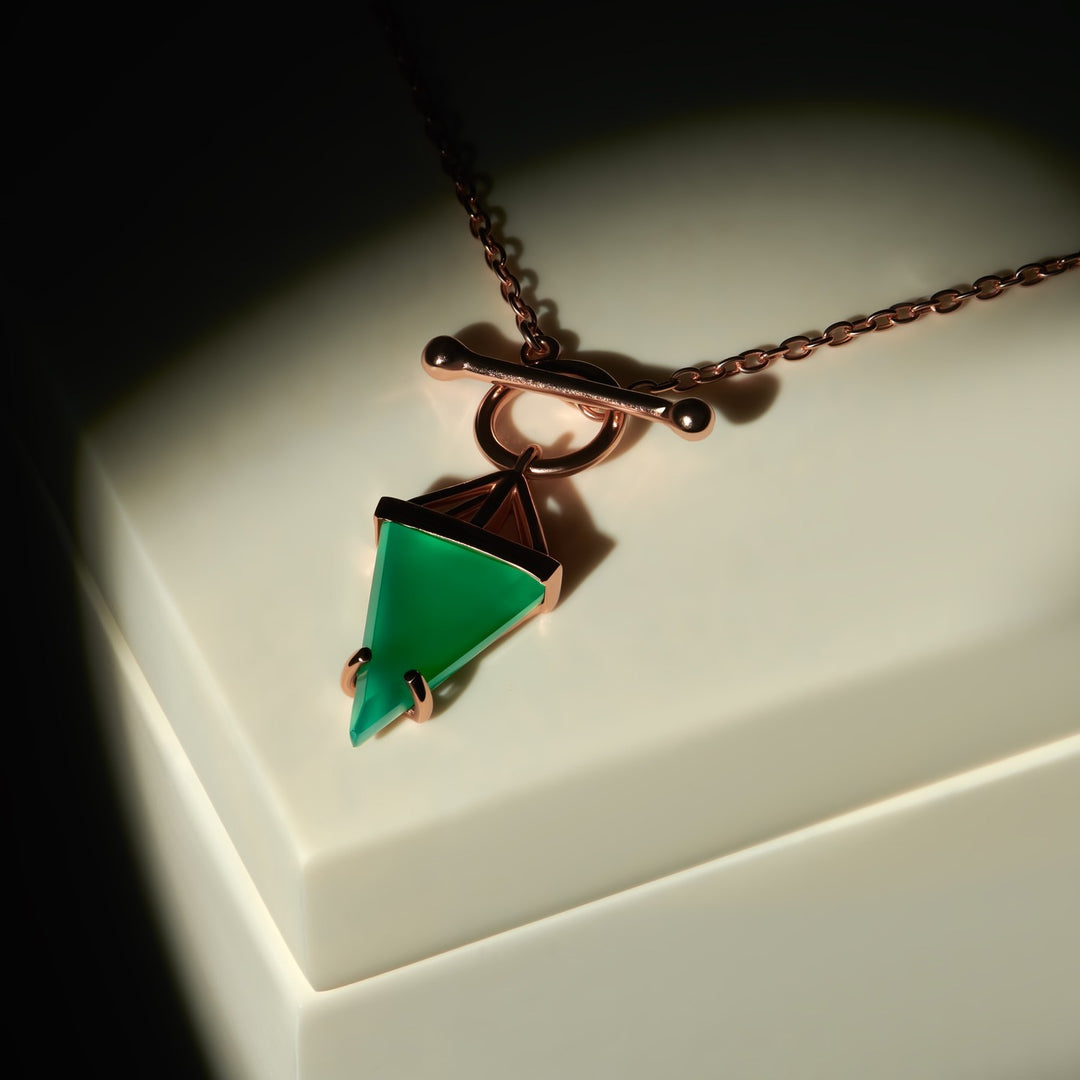 Heroine T Lock Green Onyx Necklace