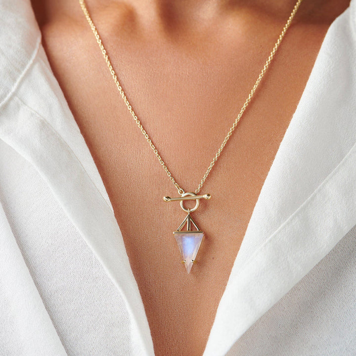 Heroine T Lock Moonstone Necklace